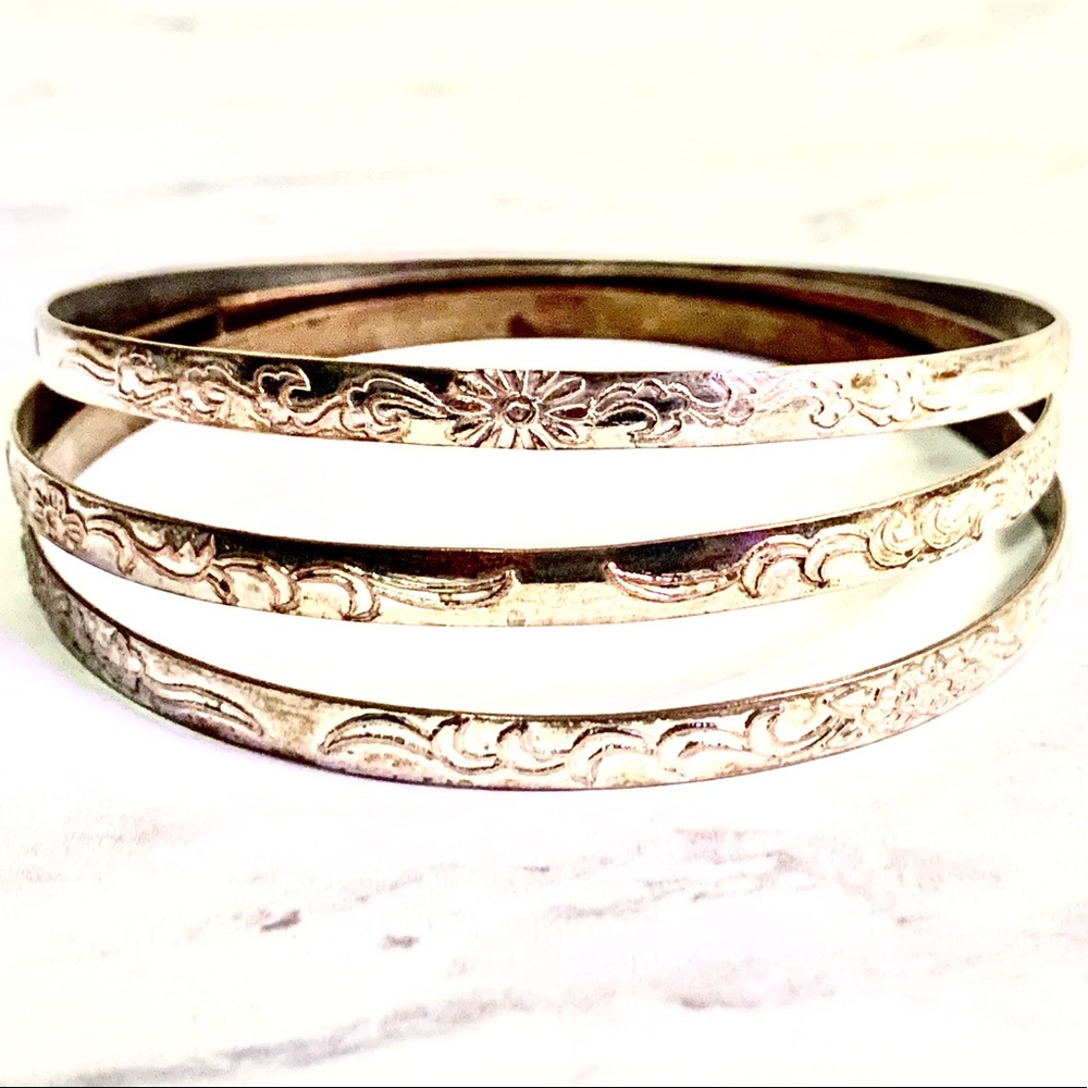 Vintage bangle bracelet set
